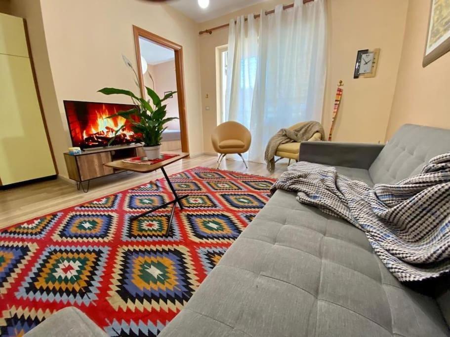 Apartament *Heart Of New Bazaar 1 Bed Apt* Tirana Zewnętrze zdjęcie
